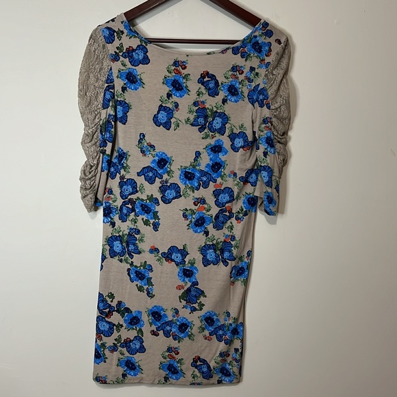 Free People floral print lace sleeve dress - Picture 6 of 9